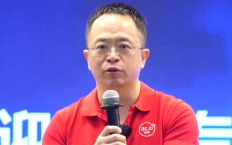 周鸿祎谈机器人马拉松:机器人技术比自动驾驶要难