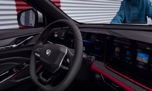 长安汽车朱华荣：未来汽车将是可进化的汽车机器人