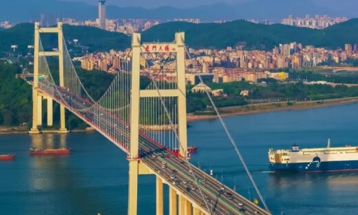 广东省工业机器人产量五年增长4.5倍，省长亲自挂帅组建高规格领导小组