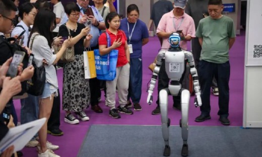 美媒：中国机器人热潮“有了新目标”