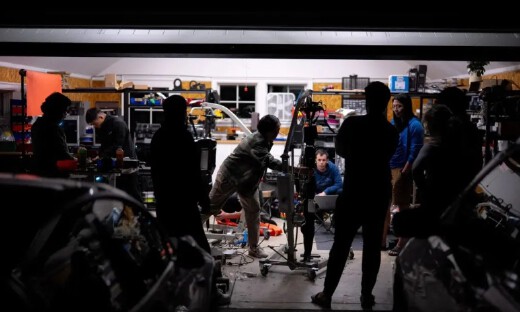 全球发售！仅售64934元！这款人形机器人硬件、软件和机器学习基础套件全部开源！