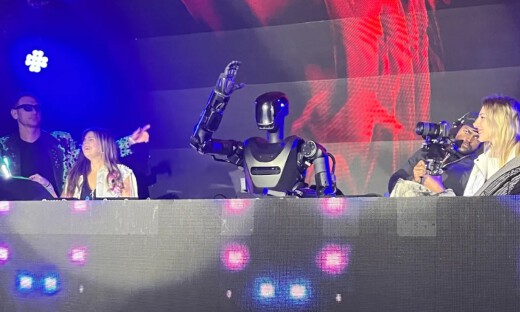 成立仅1年，5月完成首台交付！这家公司2027年计划交付2万台人形机器人？！