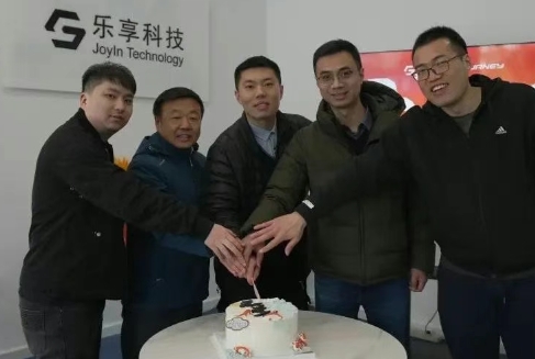 聚焦ToC家庭场景，这家具身智能机器人创企，已完成3亿元天使轮融资！