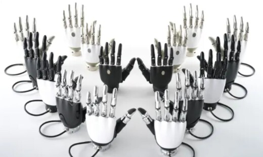 “灵巧手成本做不到7500元的企业，很快出局！”