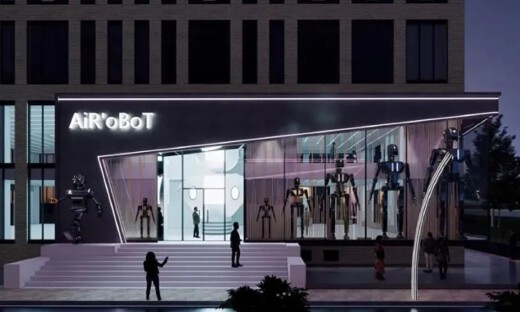 全球首个具身智能机器人4S店来了！100多家企业抢位，透露了什么信号？