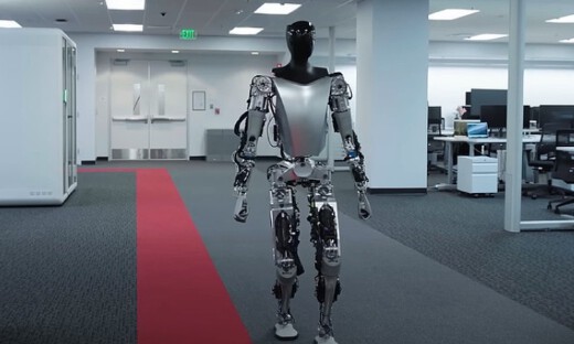 消息称特斯拉Optimus进入量产阶段，4到6月已有2000台订单