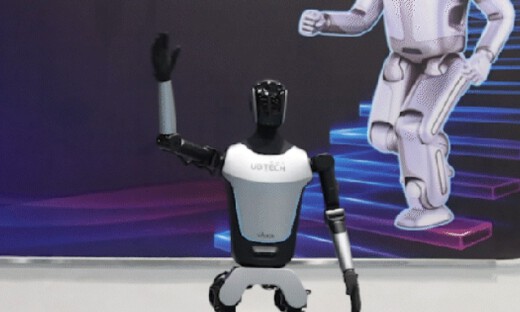 优必选发布商用人形机器人智慧展览解决方案