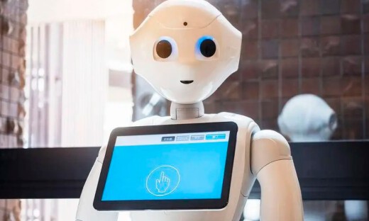 550万护工缺口下，“电子孙辈”上岗养老院，养老机器人如何托起3亿人的晚年？