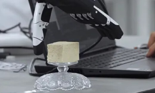 从技术路线到商业版图：电子皮肤四大企业的突围之路横向对比