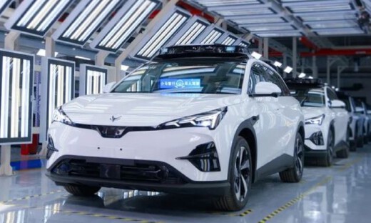 小马智行Robotaxi落地迪拜，2025年启动路测