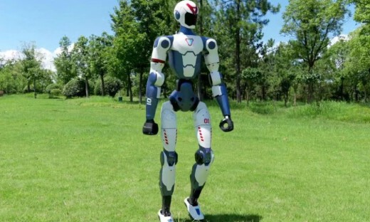 3.99万元的人形机器人来了，“机器人税”会多快到来？