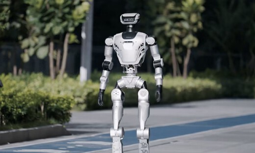 从“投资人”到“操盘手”：阿里暗战人形机器人