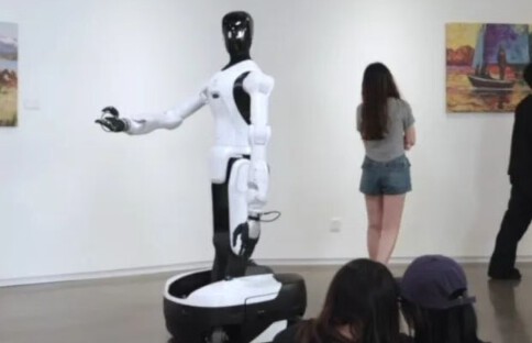 智元发布机器人精灵G2，已获数亿元订单