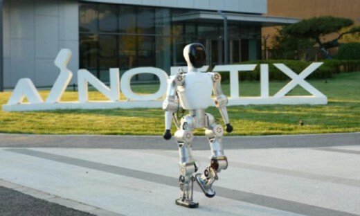 国产人形机器人杀到9998元