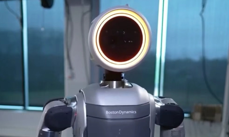 人形机器人身体下探到万元以下,“脑子”也要更聪明!