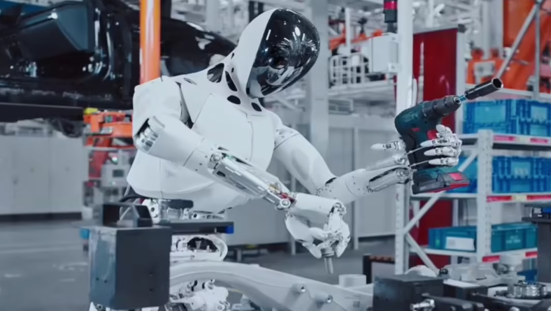 何小鹏：团队正全力冲刺2026年机器人量产