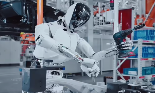 何小鹏：团队正全力冲刺2026年机器人量产