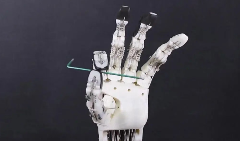 人形机器人的“指尖革命”