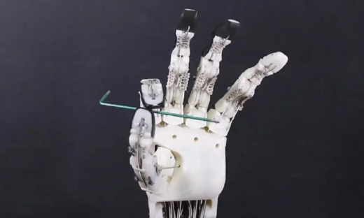 人形机器人的“指尖革命”