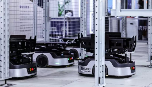 京东狼族机器人全球智能工厂项目签约落地无锡