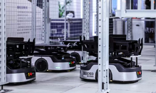 京东狼族机器人全球智能工厂项目签约落地无锡