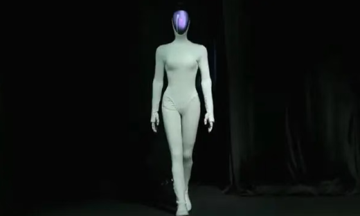 好好的机器人，为啥要加个乳房？