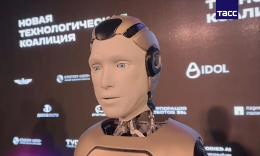 全球都在看！俄罗斯人形机器人首秀摔倒，曾经的太空英雄怎么了？