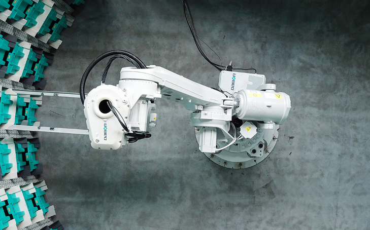 德马科技全资成立具身智能机器人公司