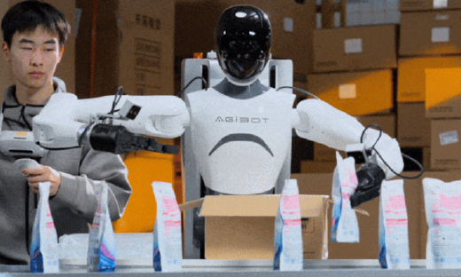 人形机器人的“学前教育”，一堆人抢着做