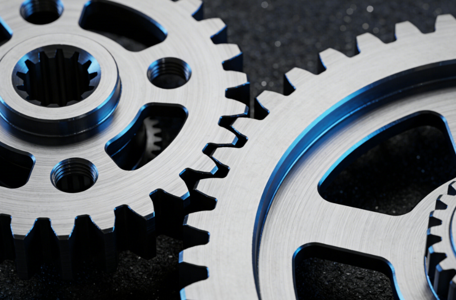 抢占人形机器人供应链！今年超120家企业官宣合作，剑指具身核心零部件