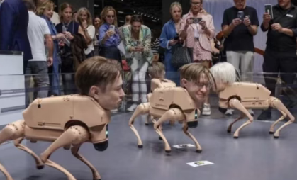 中国机器人比赛应急救援，美国网友Reddit破防：我们还在给机器狗化妆拍段子