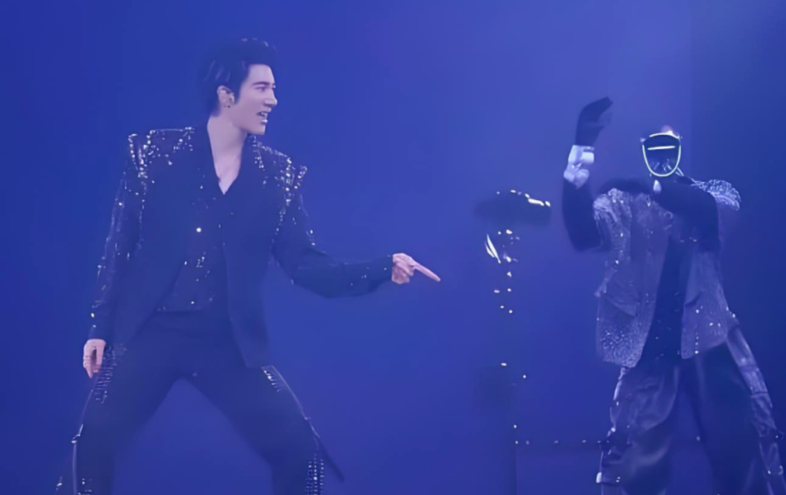 宇树VS“?” | 春晚“舞王”争霸？人形机器人扎堆冲顶