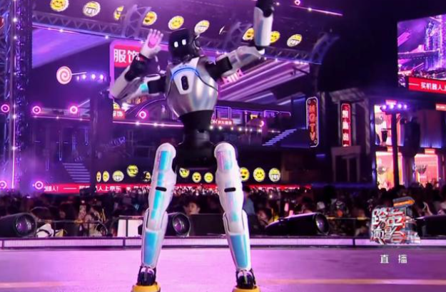 能文能武！智元机器人与王心凌王鹤棣同台炸场跨晚