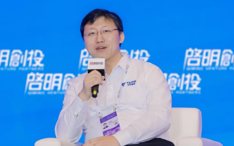 当黄仁勋在CES重申物理AI路径，它石智航已提前走通具身智能Scaling Law