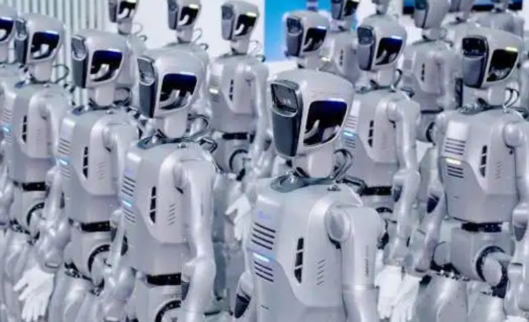 越疆第三批全尺寸工业人形机器人量产交付