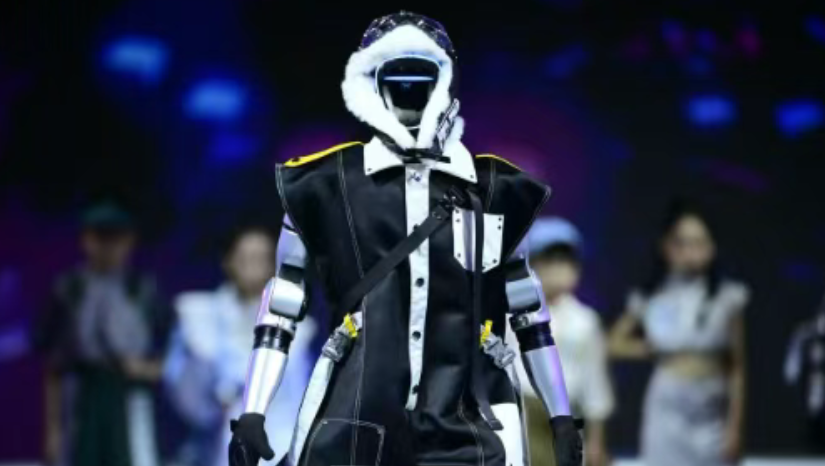 从“万元日租”到“千元肉搏”： 人形机器人租赁上演价格与生存战