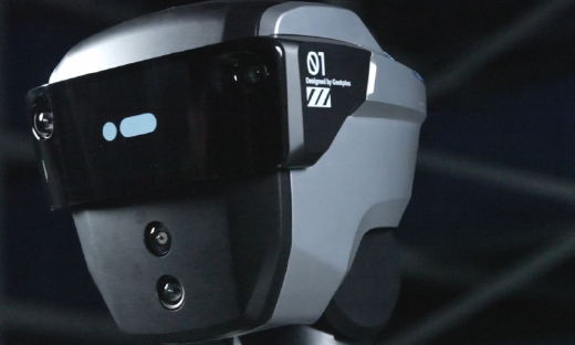 极智嘉发布全球首款人形通用仓储机器人，引领无人仓新纪元！