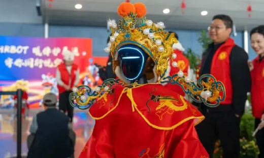 这个春节，机器“牛马”们真的忙疯了