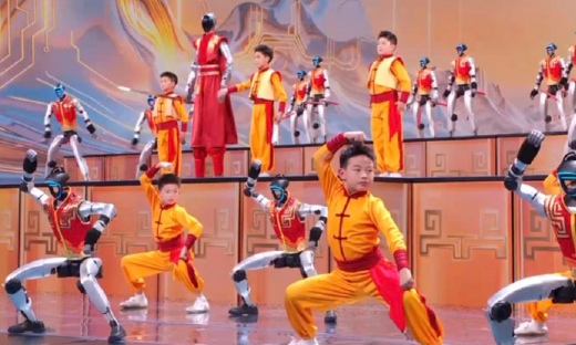 春节新晋“年味担当”，机器人租赁，还能火多久？