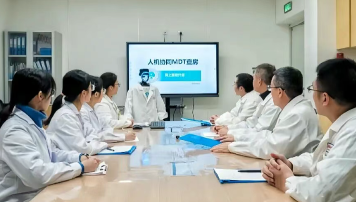 春晚人形机器人，在三甲医院当 “医生”了！马斯克预言提前上演？