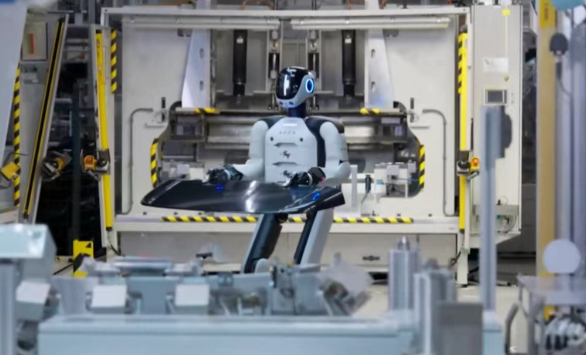 宝马欧洲首推人形机器人产线：每周工作5天，每天10小时，已在美国支撑3万辆X3生产