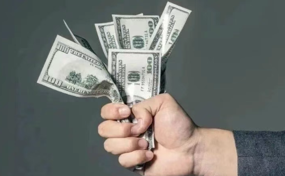 存储芯片最高涨价1800%，波及人形机器人？