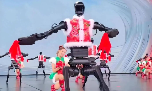 100亿，人形机器人砸钱上桌