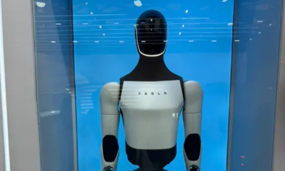 特斯拉AWE展出即将发布的第三代机器人