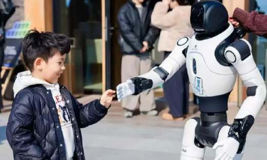 乐华、黄晓明都来了：机器人租赁，到底是谁的好生意？