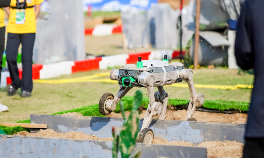 一场勇士赛，证实了四足分水岭来得有多快