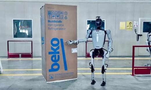 尝试摆脱遥控器，人形机器人怎样“独立”快跑