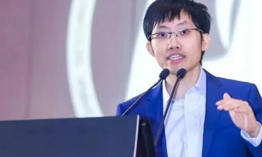 完成！曝DeepSeek首轮融资细节，梁文锋这样保住控制权