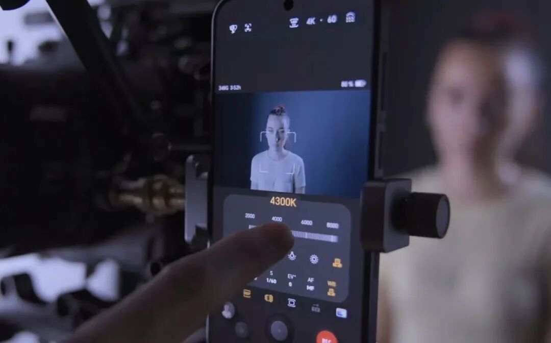荣耀发布Robot Phone，但AI原生手机还在等一场需求侧的胜利