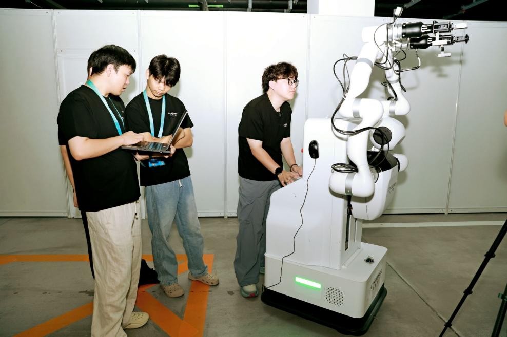 段逸凡宣布创立具身智能公司灵犀智涌